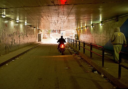 Ein dunkler Tunnel