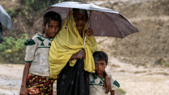 Starker Monsunregen und damit verbundene Überschwemmungen und Erdrutsche haben Tausende Hütten von Rohingya-Geflüchtete in Bangladesch beschädigt. ©Mahmud / Map / Plan International