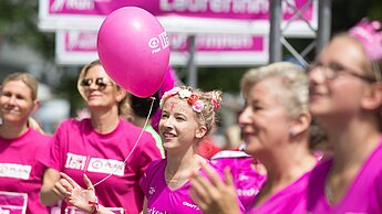 Die Partnerschaft zwischen der globalen Because I am a Girl-Bewegung und dem BARMER Women's Run geht 2017 in die fünfte Runde. © Norbert Wilhelmi