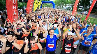 Plan ist Charity-Partner der Firmenlaufserie von n plus sport (© Norbert Wilhelmi)