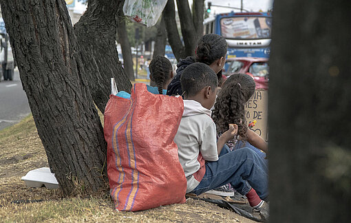 Venezolanische Familie auf der Flucht in Ecuador