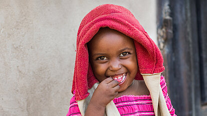 Als Pat:in können Sie Kindern in Afrika Hoffnung schenken. 