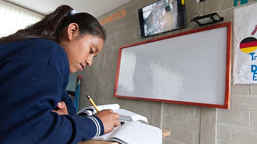 Ausstattung für Schulen in Guatemala