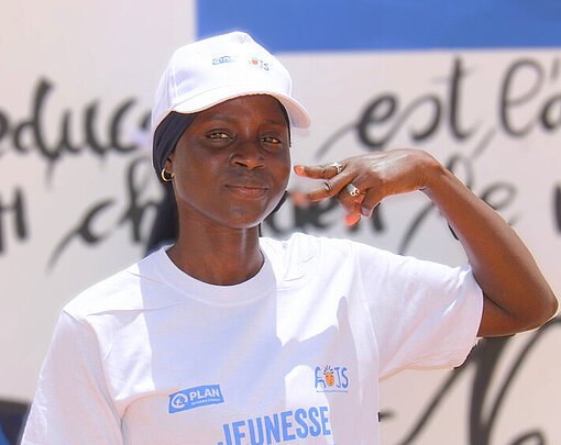 Fatou in ihrer Gemeinde in Senegal 