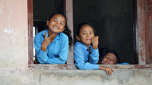 Lese-Events fördern die Lesefähigkeit in Nepal