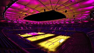 Das Volksparkstadion erstrahlt in Pink pink beleuchtetes HSV-Fußballstadion von innen