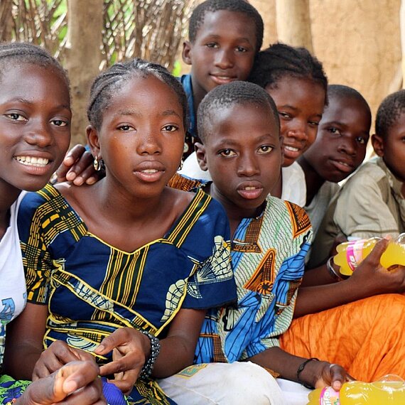 Mädchen vor Beschneidung schützen