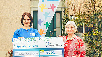 Augsburg SpAG Augsburg bei der Spendenübergabe der Firma Aumüller im März 2022endenübergabe Aumüller März 2022