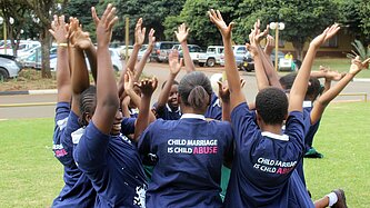 Plan International setzt sich seit langem gegen Frühverheiratung ein - mit ersten Erfolgen: In diesem Jahr wurde zum Beispiel in Simbabwe die Ehe für Minderjährige per Gesetz verboten.