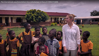 Gina Lückenkemper in Ghana.