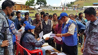 Plan leistet in vielen Ländern nach Katastrophen Nothilfe - wie hier nach dem Erdbeben in Nepal.©Thu Ba Pham/Plan