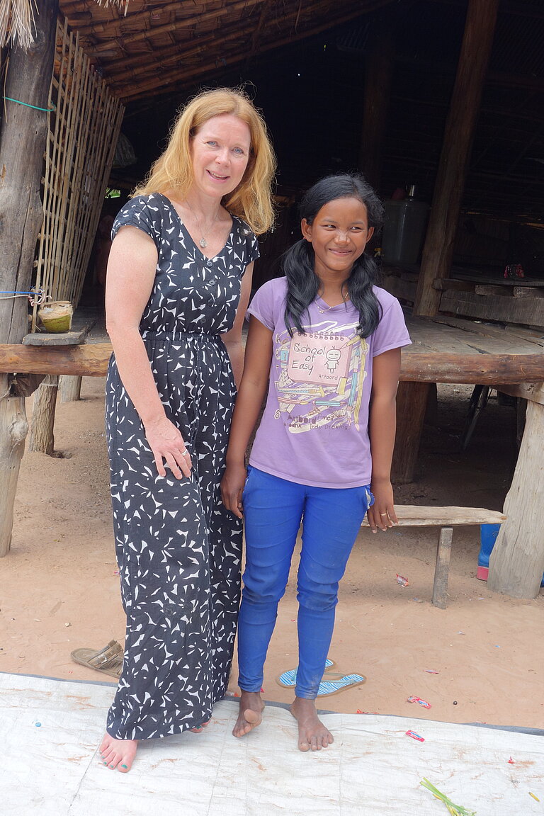 Marion Kracht in Siem Reap mit Patenkind