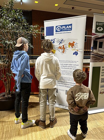 Kinder in der Ausstellung WIR 2030 in Wuppertal