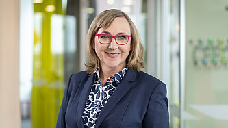 Kathrin Hartkopf (55) ist neue Sprecherin der Geschäftsführung von Plan International Deutschland. © Jenner Egberts