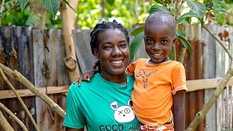 Marceline mit ihrem Sohn 