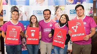 Mit der Kampagne „Red Card to Violence against Girls“ möchte Plan International Ecuador Normen verändern und so Mädchen von Gewalt schützen. © Plan International