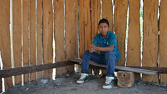 Die Berufsaussichten für Jugendliche in Guatemala sind schlecht, außerdem flüchten die Jungen und Mädchen vor der alltäglichen Gewalt.