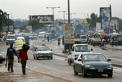 Viele Menschen suchen in Ghanas Hauptstadt Accra ihr berufliches Glück