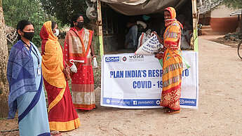 Plan International startet das Nothilfe-Projekt „Help India Heal“, das in den kommenden drei Monaten rund 200.000 Familien unterstützen soll, die von Covid-19 betroffen sind. © Plan International