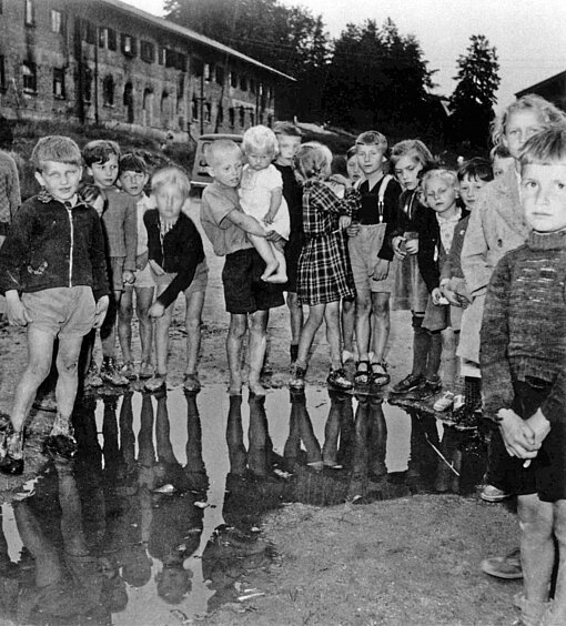 Plan unterstützte geflüchtete Kinder in Vertriebenenlagern, wie hier 1952 im bayerischen Feldafing