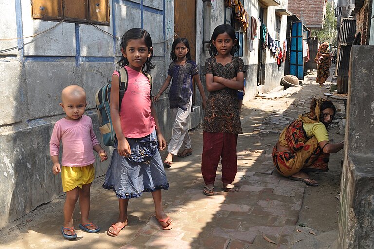 Kinder im Stadtteil Bawniabad von Dhaka.