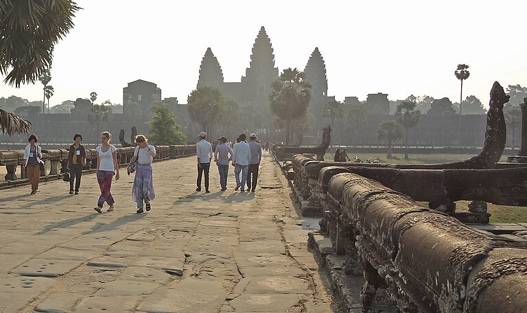 Der Tempel von Angkor Wat in der Morgensonne.