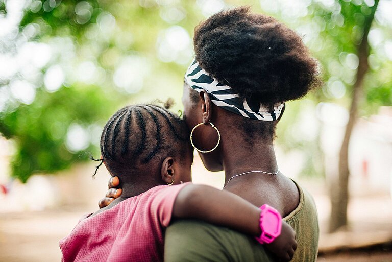 Mutter und Kind aus Sierra Leone