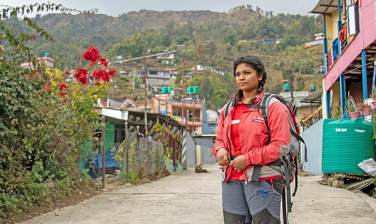 shreya-21-aus-nepal-reiseleiterin.jpg