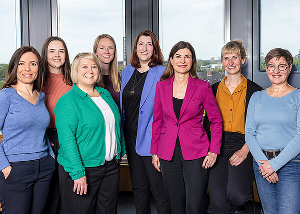 Team der Stiftung Hilfe mit Plan 2025