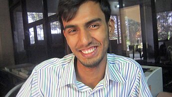 Mit 20 Jahren ist Shamol erster digitaler Unternehmer Gazipurs.