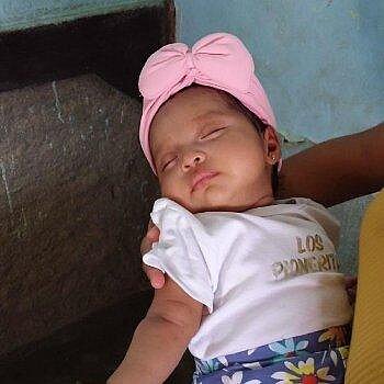 Zoe-Cristina Esteves