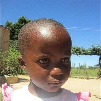 Tashlly Maudy, Simbabwe Tashlly Maudy