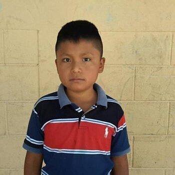 Douglas-Arnoldo Canahui