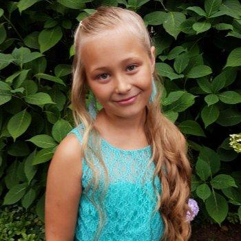 Noelle N., Linden Noelle N.