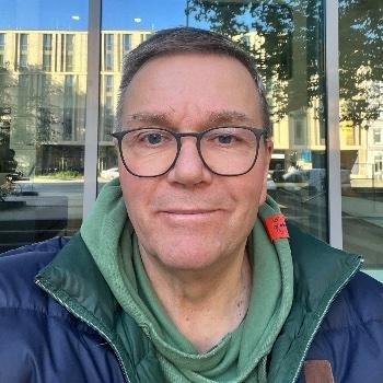 Carsten B.