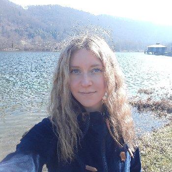 Annika S.