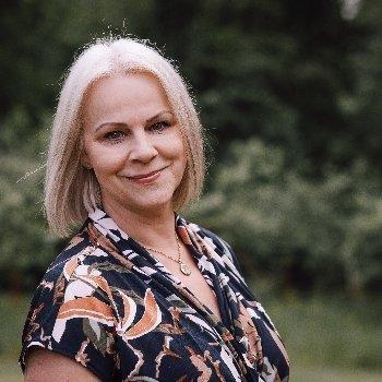 Susann J.