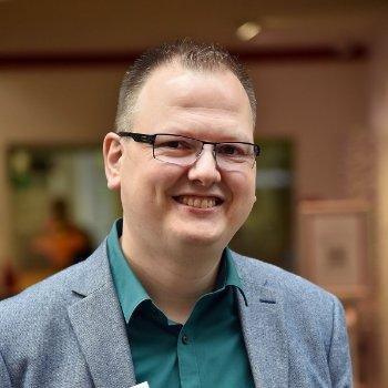 Steffen H.